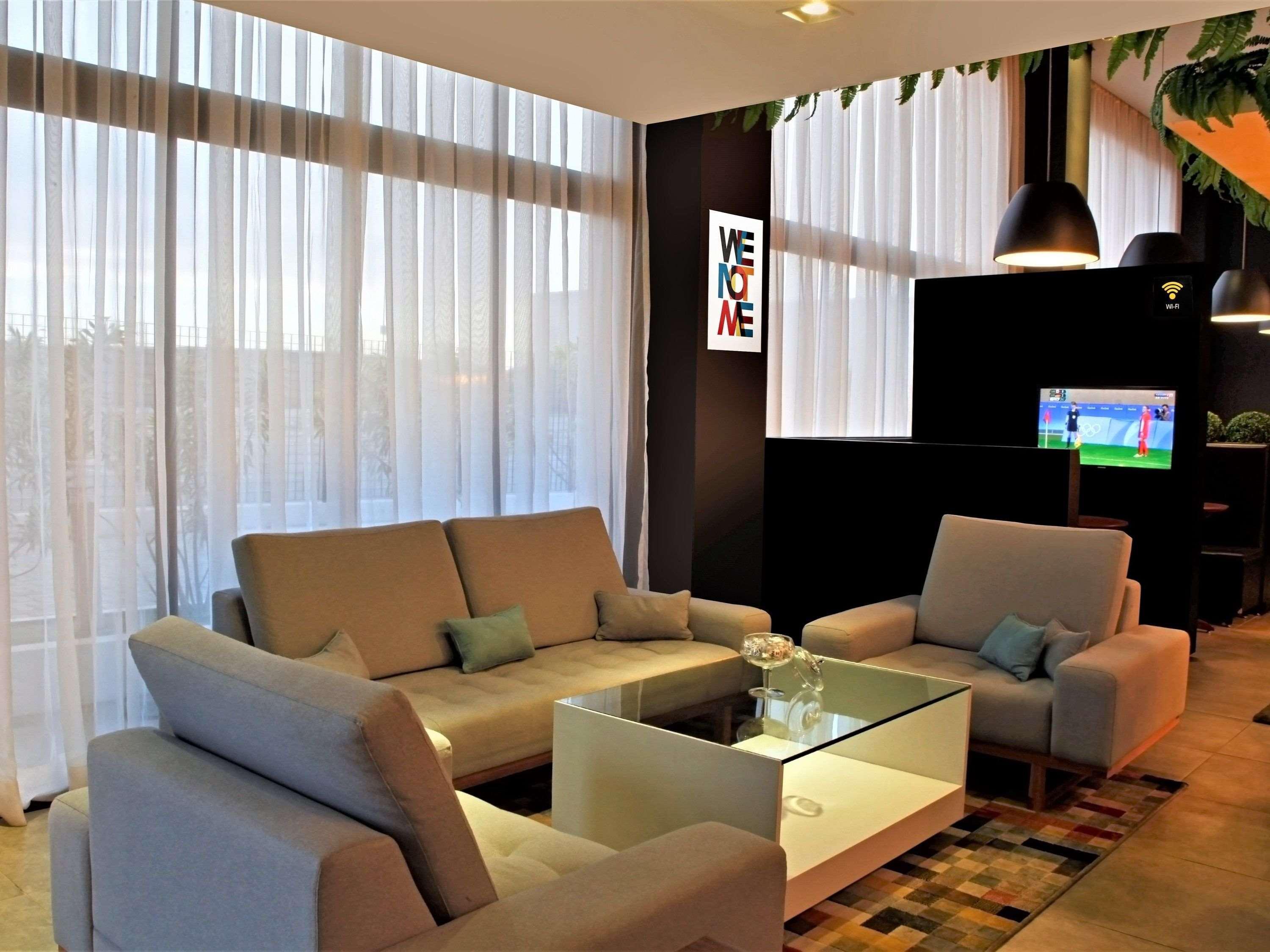 Ibis Styles Maracanaú Exterior foto
